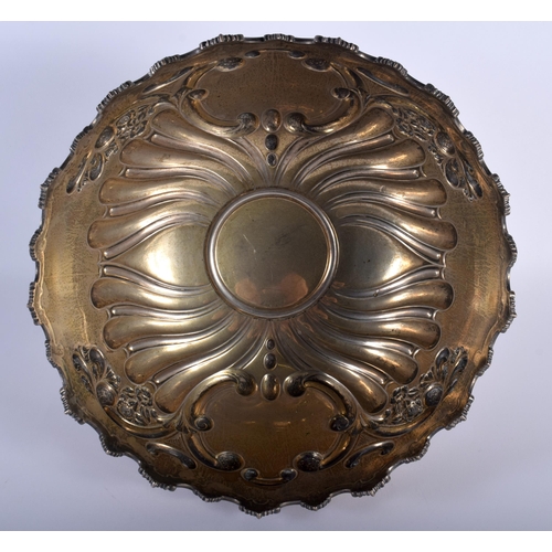 1456 - A LARGE EDWARDIAN SILVER BOWL. Sheffield 1903. 1252 grams. 28 cm x 19 cm.