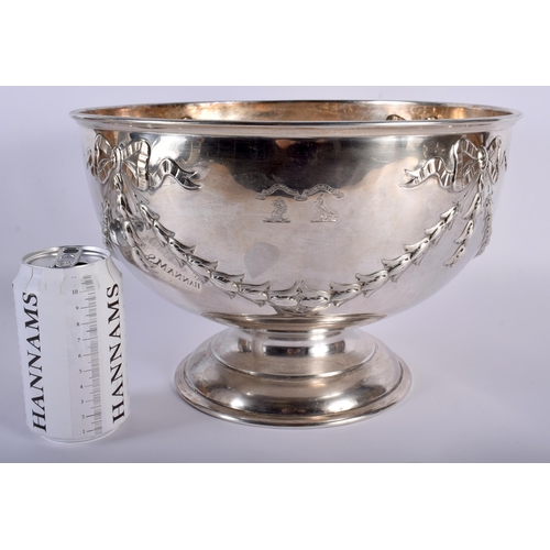 1457 - A LARGE EDWARDIAN SILVER BOWL of neo classical design. Sheffield 1910. 1590 grams. 30 cm x 20 cm.