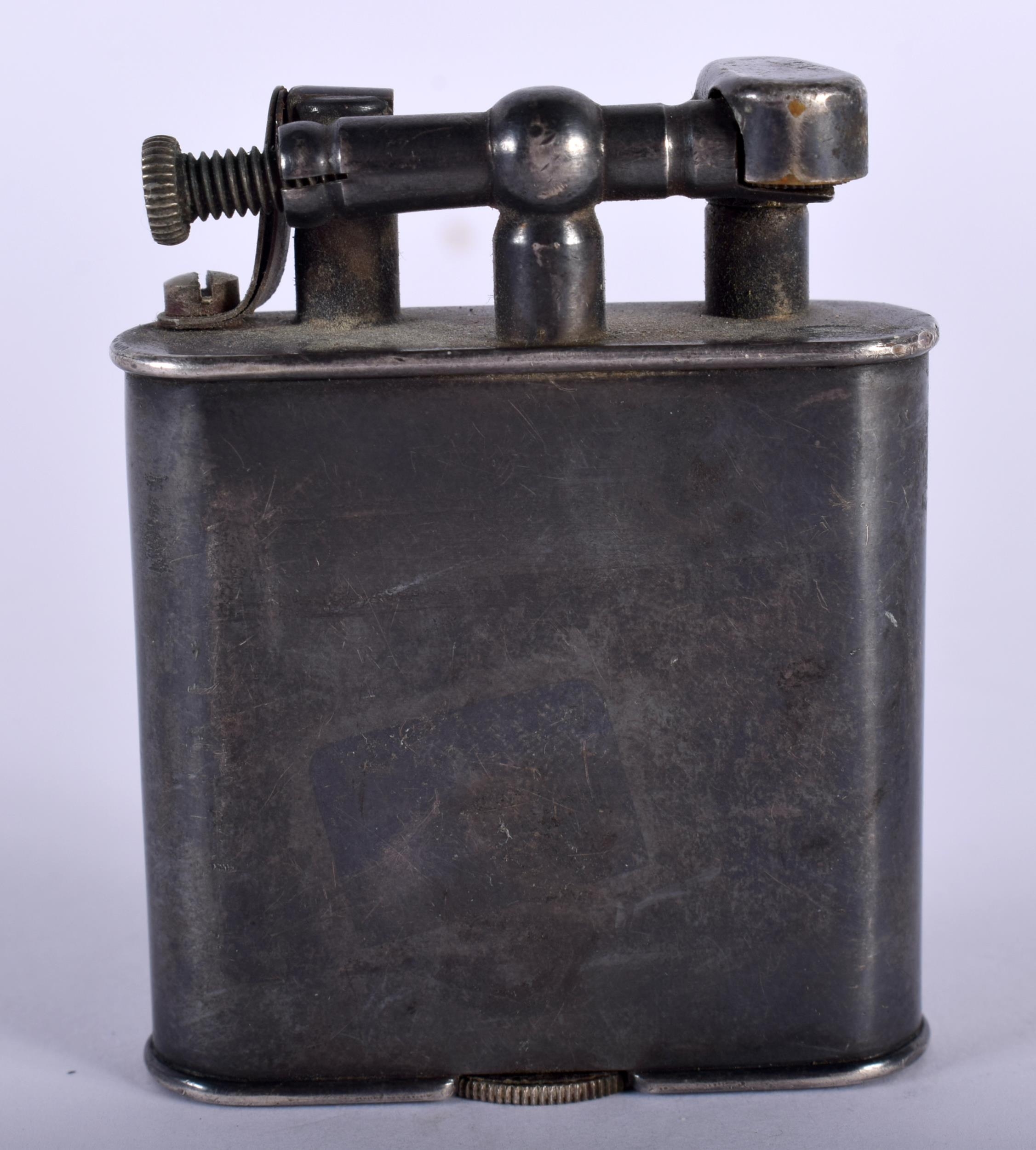 RARE VINTAGE DUNHILL UNIQUE LIGHTER PAT No 143752. 5.3cm x RARE VINTAGE DUNHILL UNIQUE LIGHTER PAT No 143752. 5.3cm x