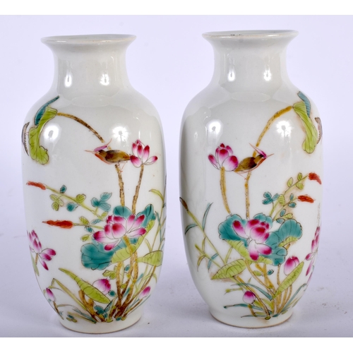 2558 - A PAIR OF CHINESE PORCELAIN VASES 20th Century. 12.5 cm high.