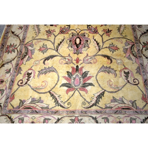 3027 - A Turkish Oushak design rug 274 x 169 cm