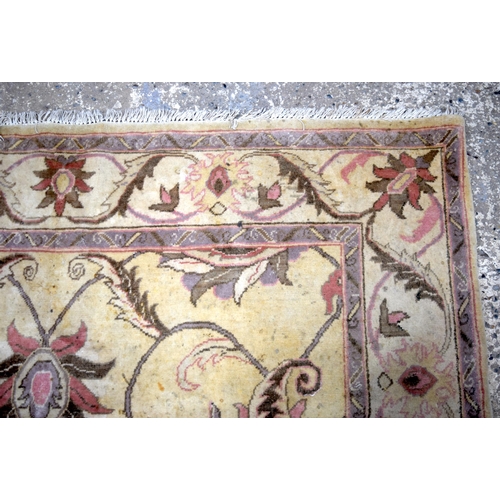 3027 - A Turkish Oushak design rug 274 x 169 cm