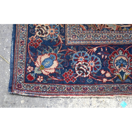 3032 - A Persian Kashan rug 210 x 135 cm.