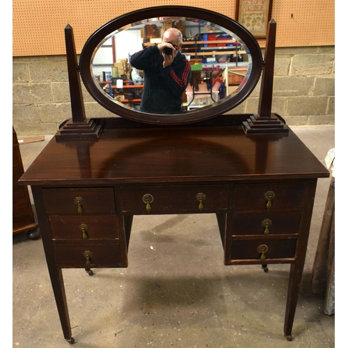 3055 - AN EDWARDIAN MAHOGANY DRESSING TABLE together with another kidney shaped dressing table & two stools... 