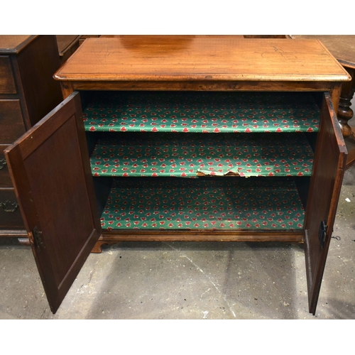 3064 - A VICTORIAN MAHOGANY SIDE CABINET. 110 cm x 50 cm x 88 cm.