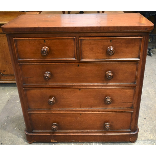 3066 - A VICTORIAN MAHOGANY CHEST OF DRAWERS. 103 cm x 105 cm x 50 cm.