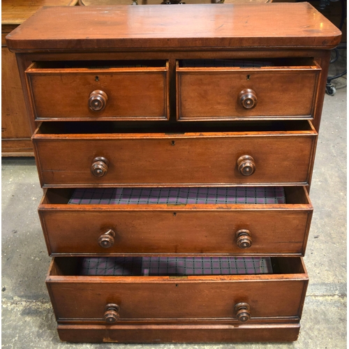 3066 - A VICTORIAN MAHOGANY CHEST OF DRAWERS. 103 cm x 105 cm x 50 cm.