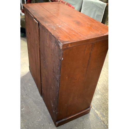 3066 - A VICTORIAN MAHOGANY CHEST OF DRAWERS. 103 cm x 105 cm x 50 cm.