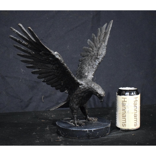 3743 - A Bronzed Eagle on a marble plinth 31 x 33 cm