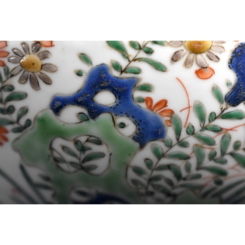 13 - A RARE LARGE 17TH CENTURY CHINESE EXPORT FAMILLE VERTE PUNCH POT Kangxi, painted with floral sprays ... 