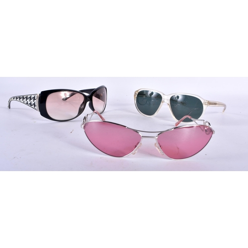 299 - Three Pairs of Designer Sunglasses (Prada, Gucci and Valentino) (3)