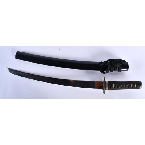 419 - A 19TH CENTURY JAPANESE MEIJI PERIOD BLACK LACQUERED WAKIZASHI. 60 cm long.  Buyers Note – we are un... 