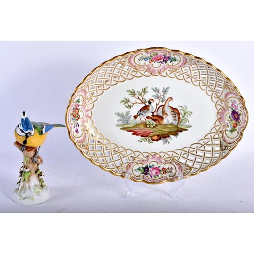 454 - A MEISSEN PORCELAIN RETICULATED BIRD DISH together with a Meissen bird. Largest 27 cm x 20 cm. (2)