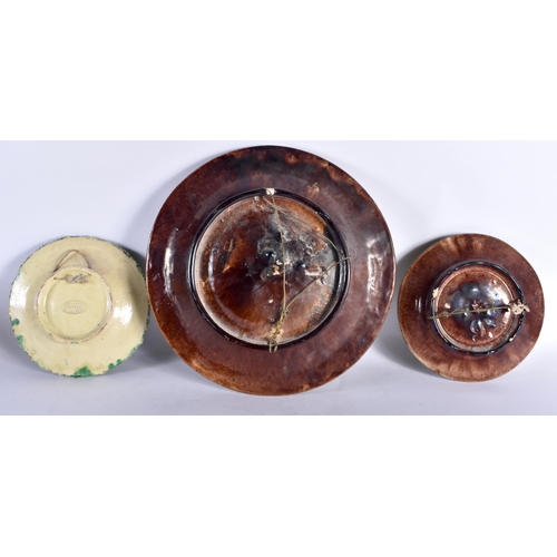 458 - A LOVELY SET OF THREE 19TH CENTURY PORTUGUESE MAJOLICA POTTERY DISHES Mafra & Jose Cunha. Largest 30... 