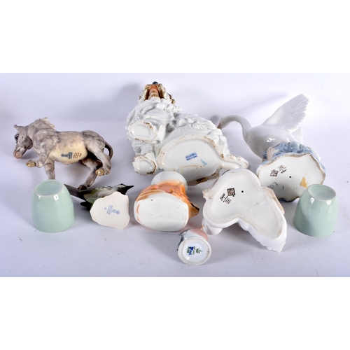 461 - ASSORTED CERAMICS including a Nao swan etc. Largest 21 cm x 10 cm. (qty)