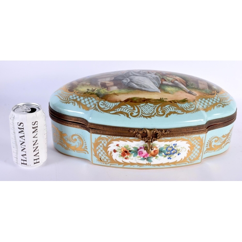 595 - A VERY LARGE EARLY 20TH CENTURY FRENCH SEVRES PORCELAIN OVAL LOBED CASKET painted with three figures... 