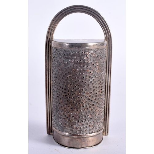 617 - A VERY UNUSUAL GEORGE III SILVER HANGING NUTMEG GRATER bearing makers mark CP GS. 73 grams. 9.5 cm x... 