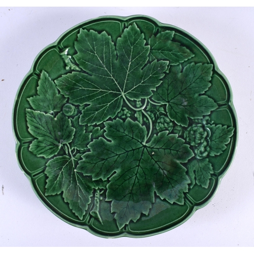 623 - A SET OF FOUR 19TH CENTURY ENGLISH MAJOLICA CABBAGE WARE PLATES together with a similar Wedgwood pla... 