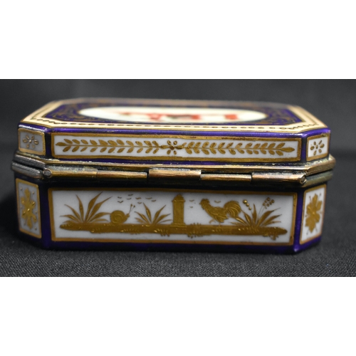 7 - AN 18TH/19TH CENTURY AUSTRIAN VIENNA PORCELAIN BOX painted and jewelled in gilt with classical figur... 