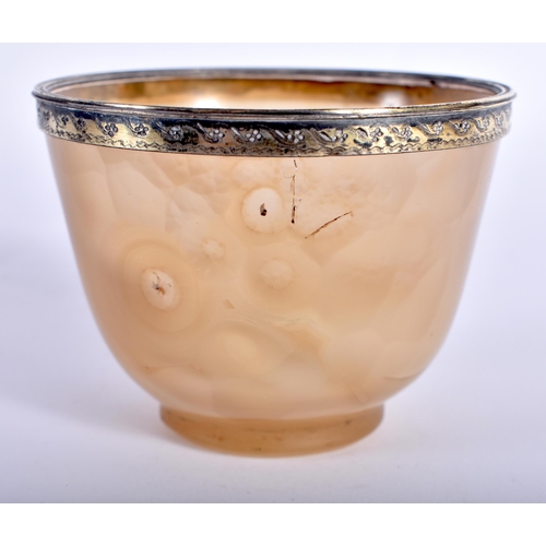 83 - AN 18TH/19TH CENTURY CONTINENTAL SILVER MOUNTED AGATE BOWL of elegant form. 7 cm diameter.