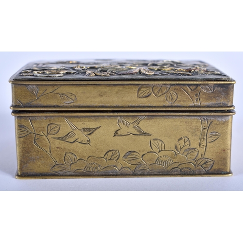 88 - A SMALL 19TH CENTURY JAPANESE MEIJI PERIOD SILVER AND GOLD ONLAID BRONZE BOX depicting birds in vari... 