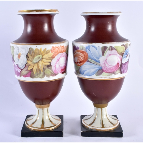 105 - A PAIR OF EARLY 19TH CENTURY ENGLISH PORCELAIN VASES probably Chamberlains Worcester, painted with f... 