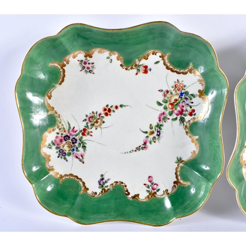 172 - 18th century Worcester pair of lobed square dishes painted with flowers under an apple green border ... 