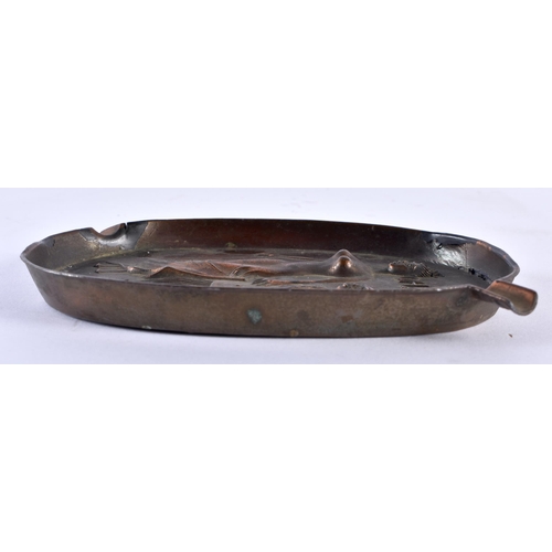 343 - A CHARMING VINTAGE COPPER AND LEAD OH AH EROTIC ASHTRAY. 15 cm x 10 cm.