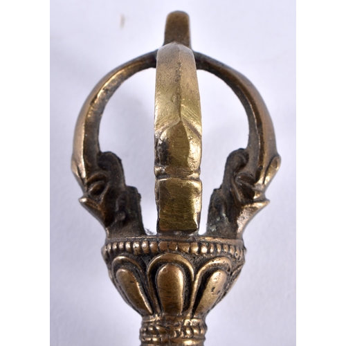 392 - A 19TH CENTURY CHINESE TIBETAN KARTIKA VAJRA BRONZE KNIFE mounted with a beast. 14 cm x 16 cm.