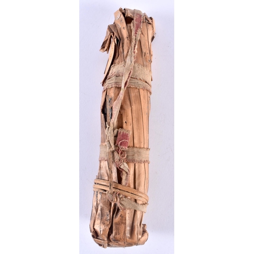 400A - A Mummified Object wrapped in Papyrus, 19cm x 5cm x 4cm, weight 73g