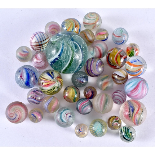 400N - A Collection of Rare Marbles. (qty)