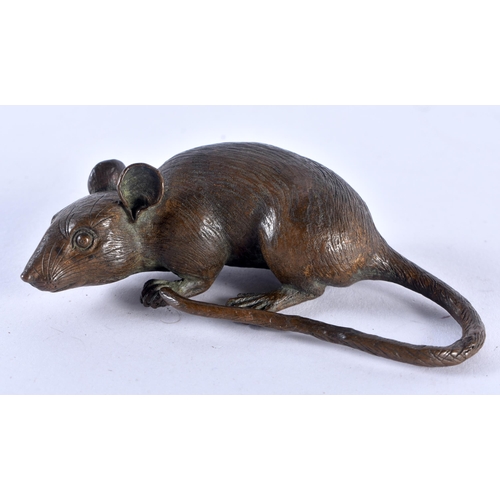 400P - A Bronze Model of a Rat. 9cm x 4.5cm x 2.5cm, weight 240g