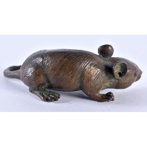 400P - A Bronze Model of a Rat. 9cm x 4.5cm x 2.5cm, weight 240g