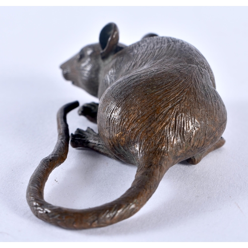 400P - A Bronze Model of a Rat. 9cm x 4.5cm x 2.5cm, weight 240g