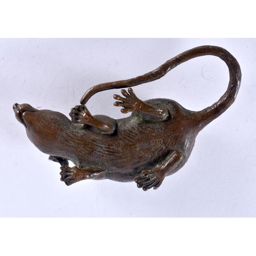 400P - A Bronze Model of a Rat. 9cm x 4.5cm x 2.5cm, weight 240g