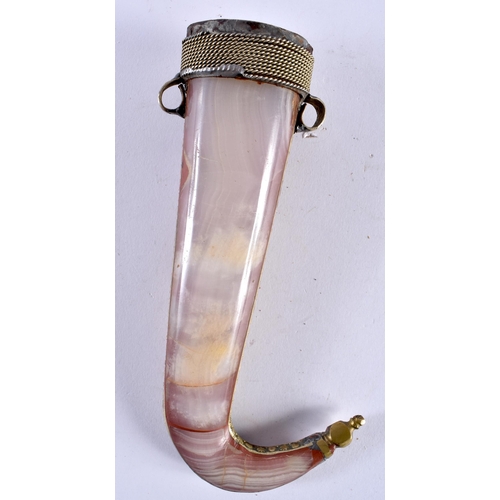 403 - AN EARLY 20TH CENTURY MIDDLE EASTERN AGATE MOUNTED DAGGER with white metal mounts. 30 cm long.