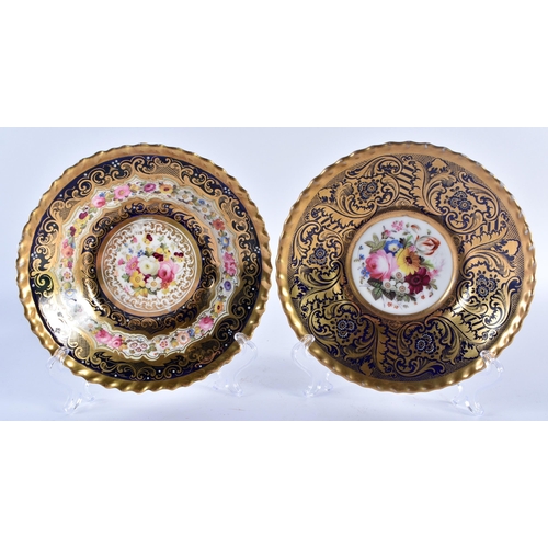 41 - A PAIR OF EARLY 19TH CENTURY CHAMBERLAINS WORCESTER PORCELAIN SAUCER DISHES painted with flowers on ... 