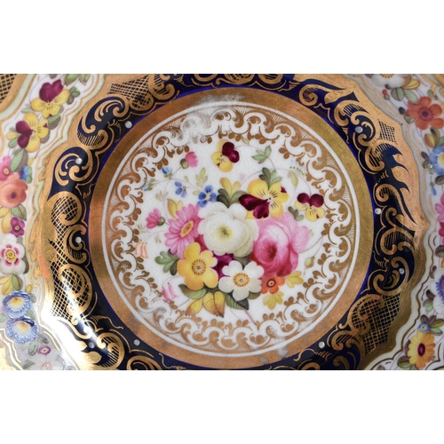 41 - A PAIR OF EARLY 19TH CENTURY CHAMBERLAINS WORCESTER PORCELAIN SAUCER DISHES painted with flowers on ... 