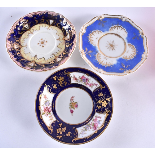 43 - ASSORTED 19TH CENTURY ENGLISH PORCELAIN TEAWARES. (qty)