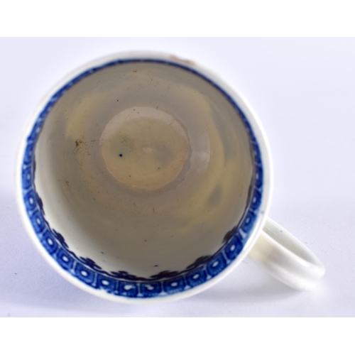 46 - AN 18TH CENTURY WORCESTER BLUE AND WHITE TEACUP AND SAUCER. 11 cm wide. (2)