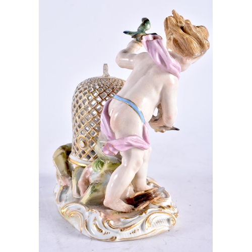 570 - A 19TH CENTURY GERMAN MEISSEN PORCELAIN FIGURE OF A BIRD CATCHER. 13 cm x 10 cm.