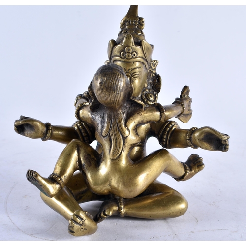 576 - A 19TH CENTURY INDIAN TIBETAN EROTIC BRONZE BUDDHISTIC FIGURAL GROUP. 13 cm x 7 cm.