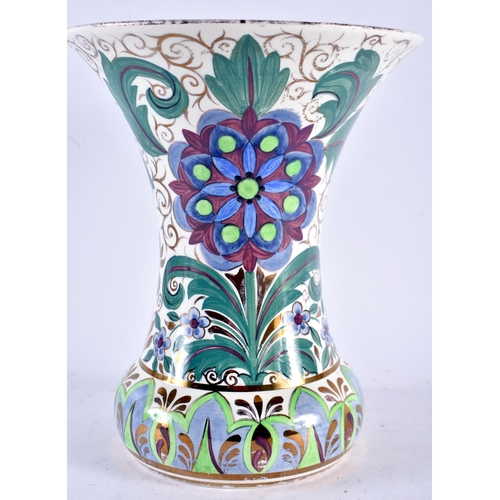 585 - A VERY UNUSUAL ARTS AND CRAFTS STYLE WEDGWOOD VASE Attributed to Louise Powell (1882-1956). 20 cm x ... 