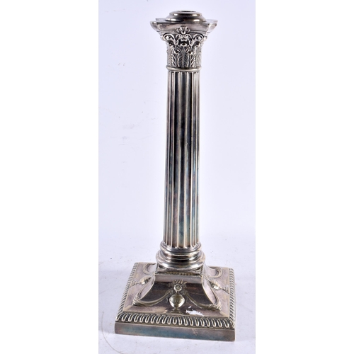 610 - A LATE 19TH CENTURY GOLDSMITHS & SILVERSMITHS SILVER PLATED CORINTHIAN COLUMN OIL LAMP decorated wit... 