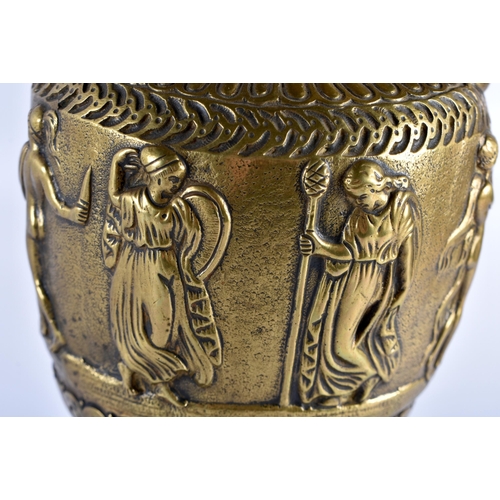 637 - A 19TH CENTURY EUROPEAN GRAND TOUR TWIN HANDLED BRONZE VASE upon a stepped marble base. 30 cm x 12 c... 