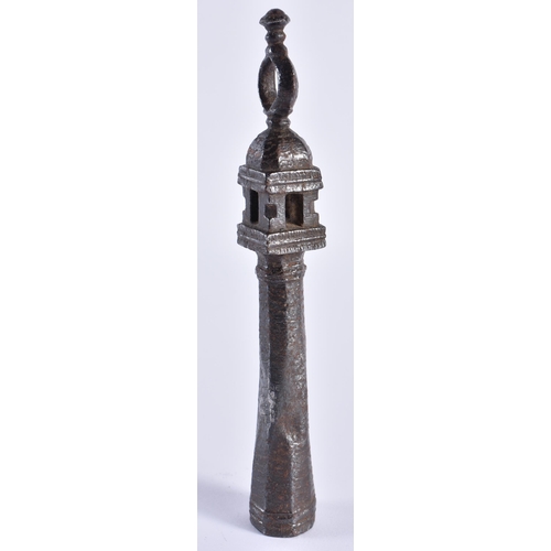 676 - AN 18TH CENTURY MIDDLE EASTERN ISLAMIC IRON TURKISH SCULPTURE formed as a column. 18 cm high.