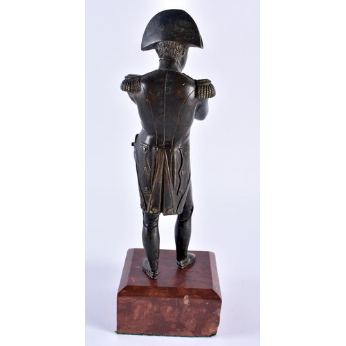 684 - A 19TH CENTURY EUROPEAN GRAND TOUR BRONZE FIGURE OF NELSON. 25 cm high.