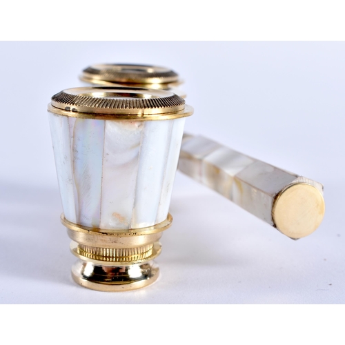 717 - A PAIR OF MOTHER OF PEARL OPERA GLASSES. 18 cm x 7 cm extended.