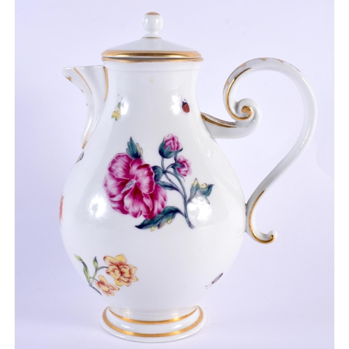 78 - AN 18TH CENTURY GERMAN HOSCHT PORCELAIN COFFEE POT AND COVER painted with floral sprays. 21 cm x 14 ... 