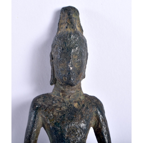 104 - A 14TH/15TH THAI BRONZE FIGURE OF A BUDDHA modelled upon a fitted wood base. 14 cm high.